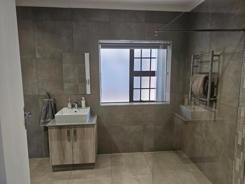 8 Bedroom Property for Sale in Mossel Bay Central Western Cape